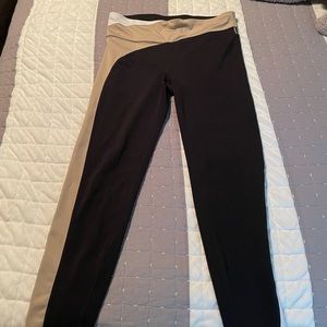 Gapfit Black and Tan workout leggings